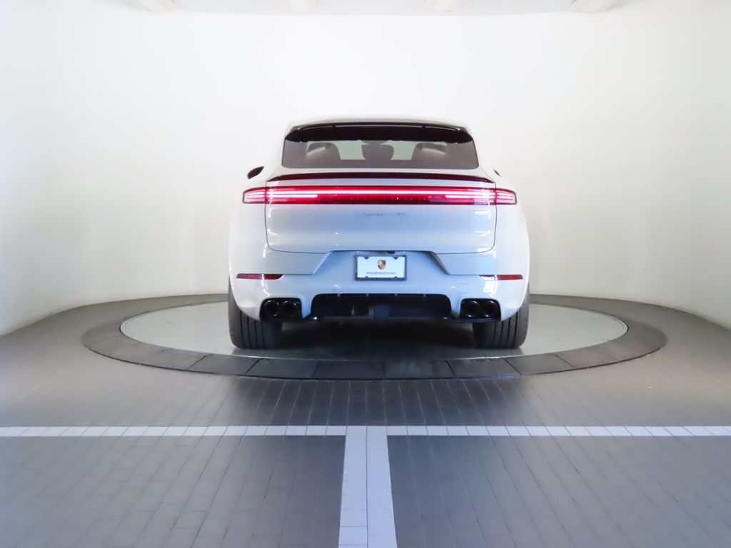 Thumbnail: 2025 Porsche  - 6