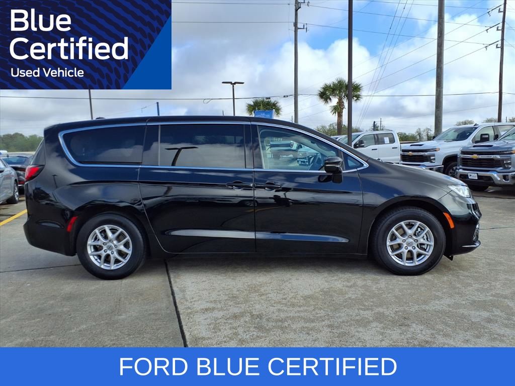 2024 Chrysler Pacifica Touring L - 7