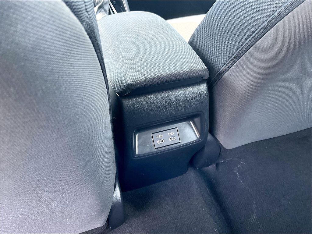 2024 Toyota Corolla — photo 28