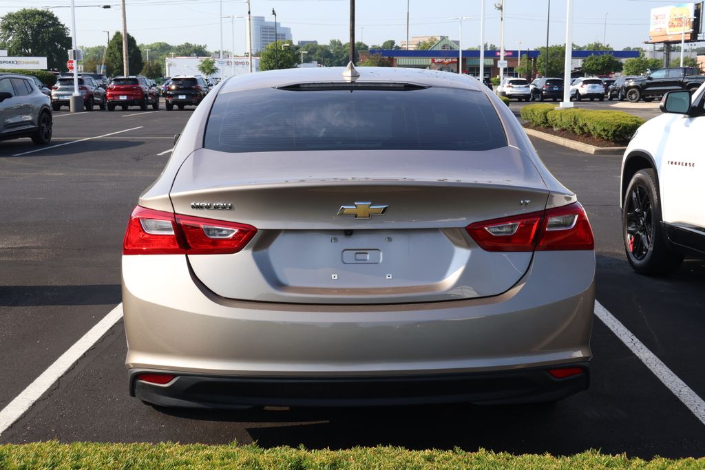 Thumbnail: 2023 Chevrolet Malibu - 9