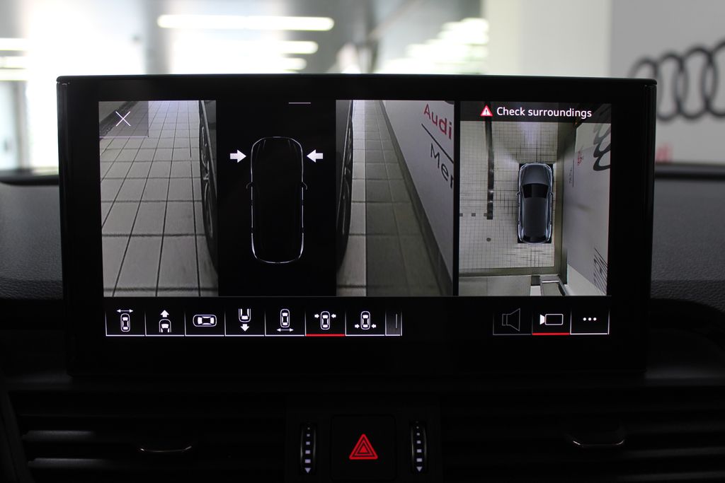 Thumbnail: 2022 Audi Q5 - 24