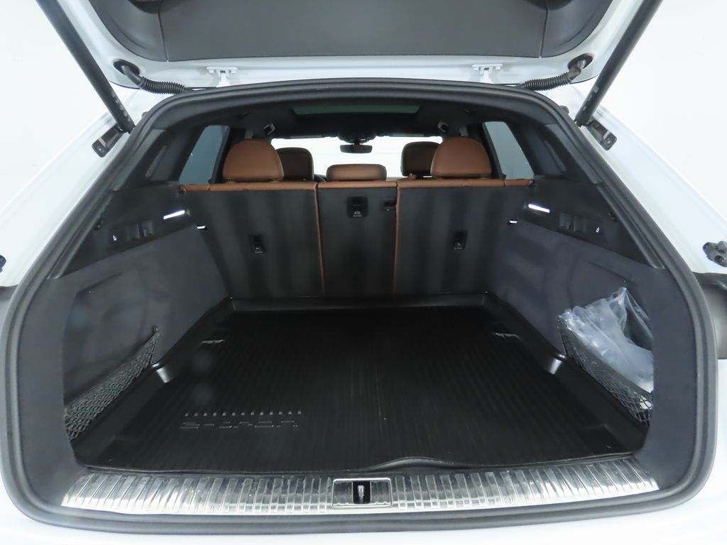 2023 Audi e-tron Premium 31