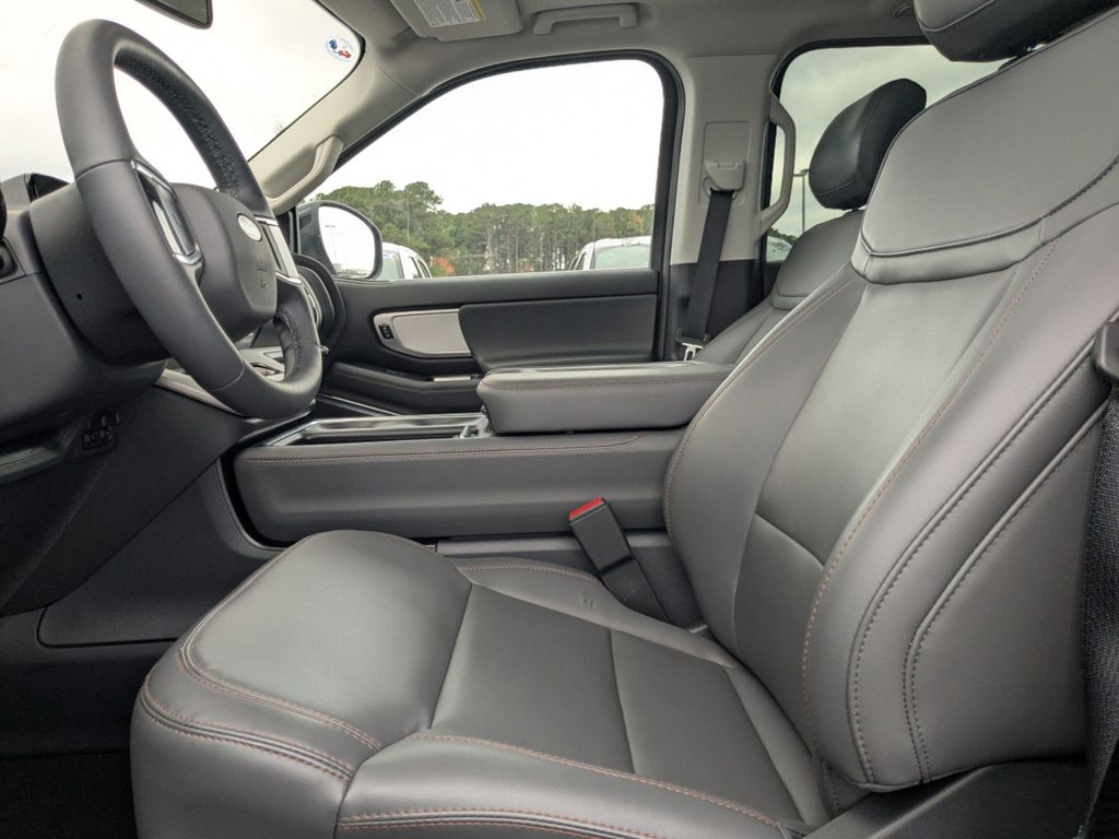 2025 Ford Expedition Active MAX