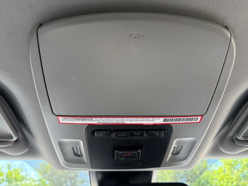 2023 Toyota Camry Hybrid XSE
