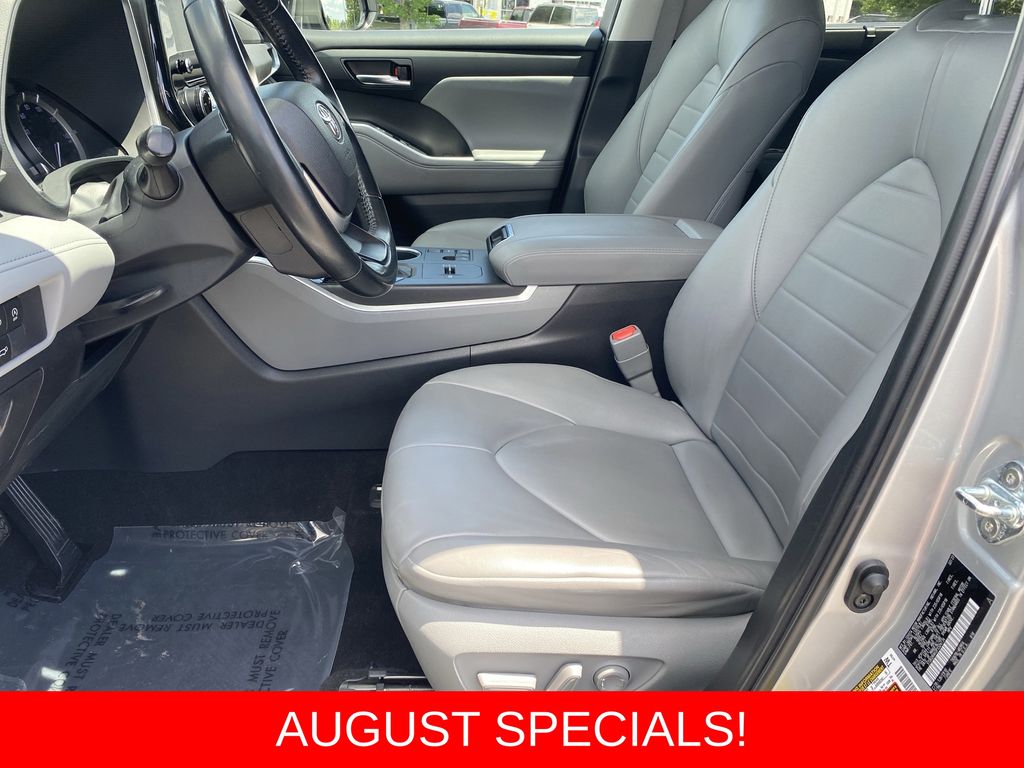 Used 2023 Toyota Highlander SUV