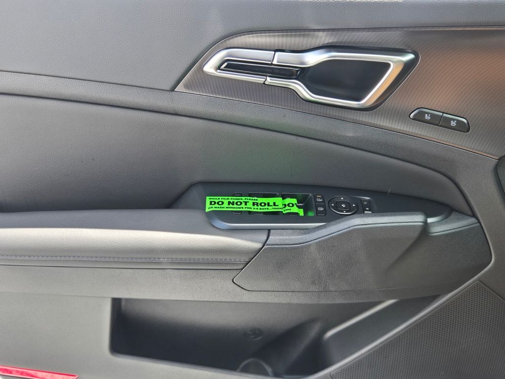 2027 Kia Sportage - $38,030
