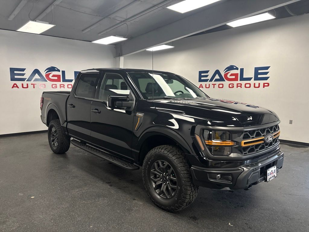 Agate Black Metallic 2026 Ford F-150 Pickup Truck Four-Wheel Drive Automatic