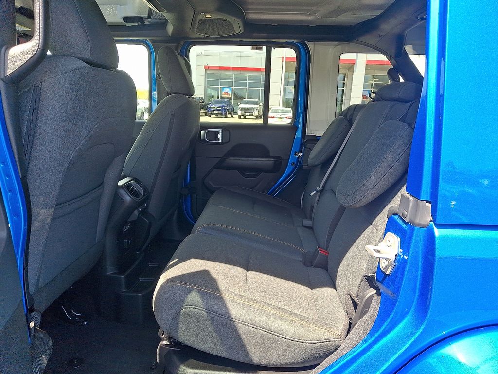 2024 Jeep Wrangler Sahara 4xe 10