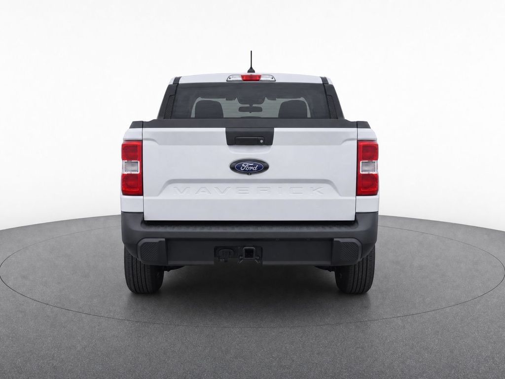 New 2026 Space White Metallic Ford XLT image 6