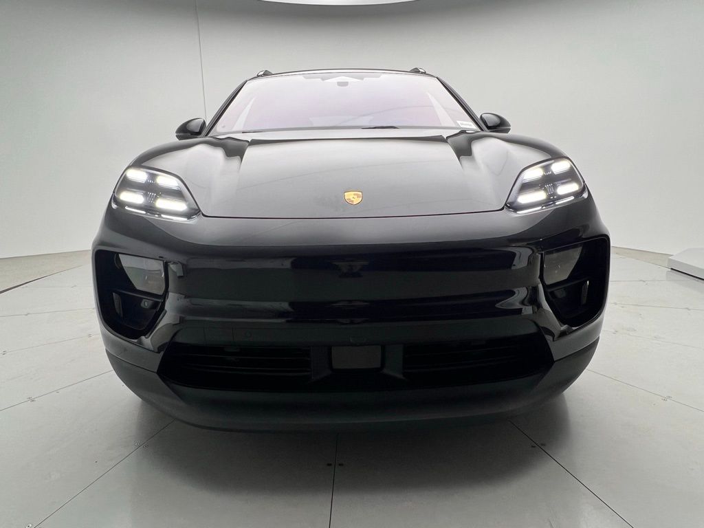 Thumbnail: 2025 Porsche Macan - 26