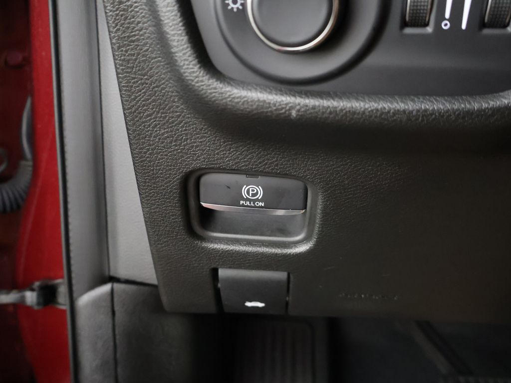 Used 2023 Red Jeep Laredo image 39