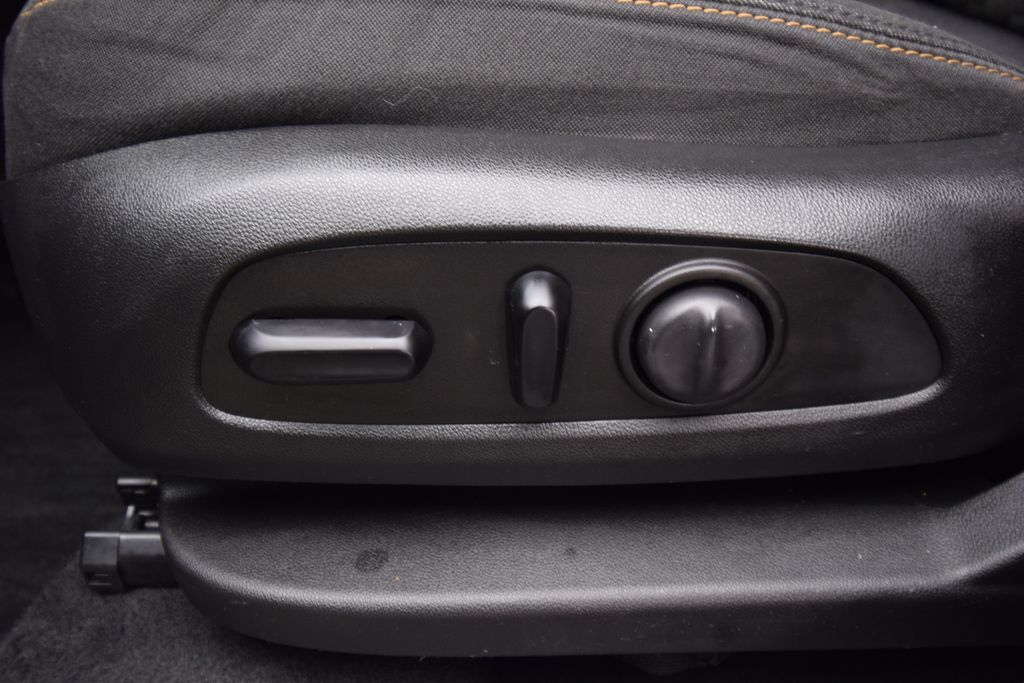 used 2020 Chevrolet Equinox car, priced at $16,200