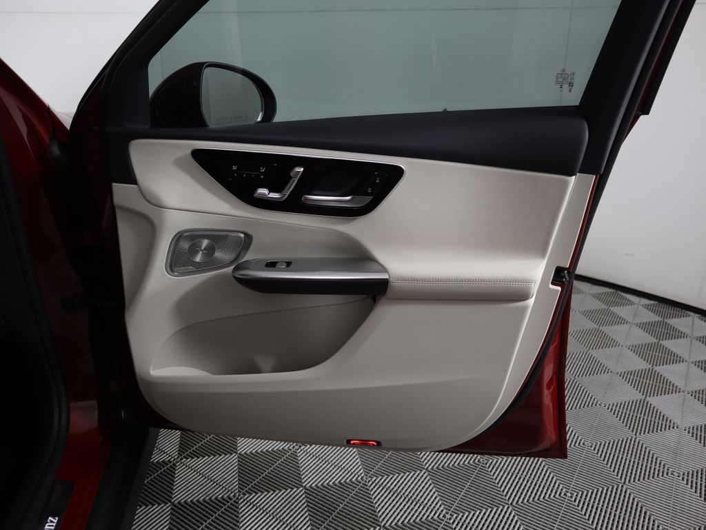 Thumbnail: 2026 Mercedes-Benz GLC - 27