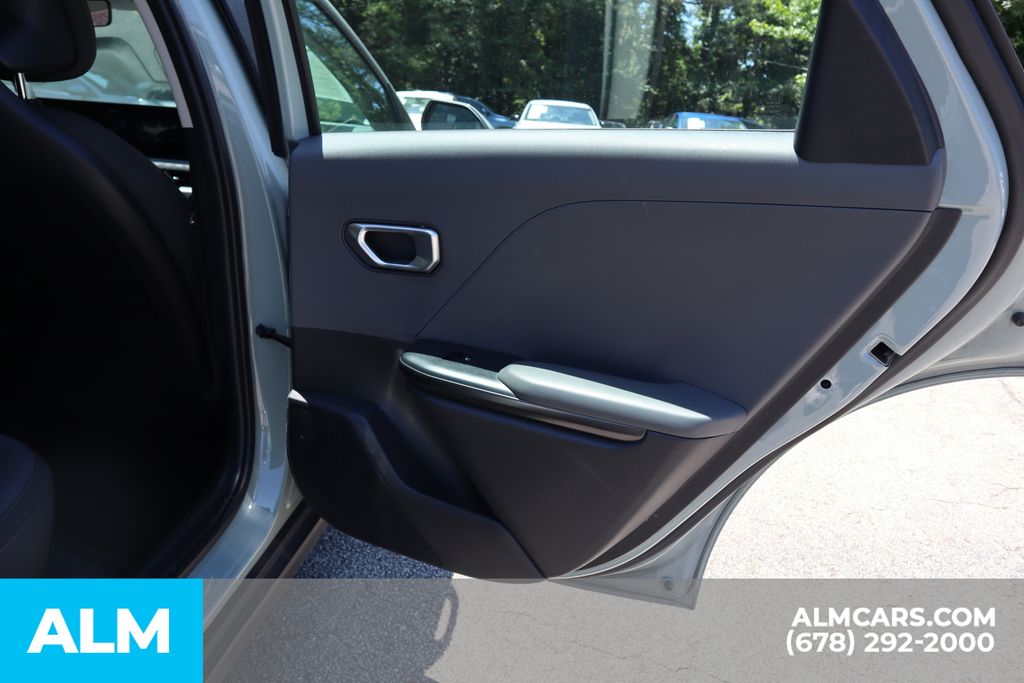 Used 2025 Blue Kia LXS image 25