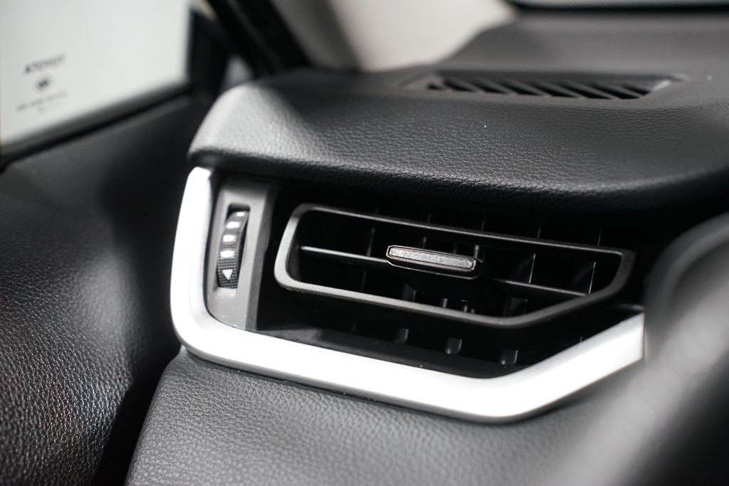 Thumbnail: 2024 Toyota RAV4 - 25