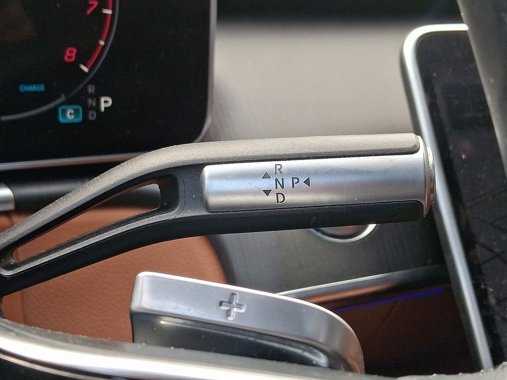 Thumbnail: 2023 Mercedes-Benz S-Class - 14