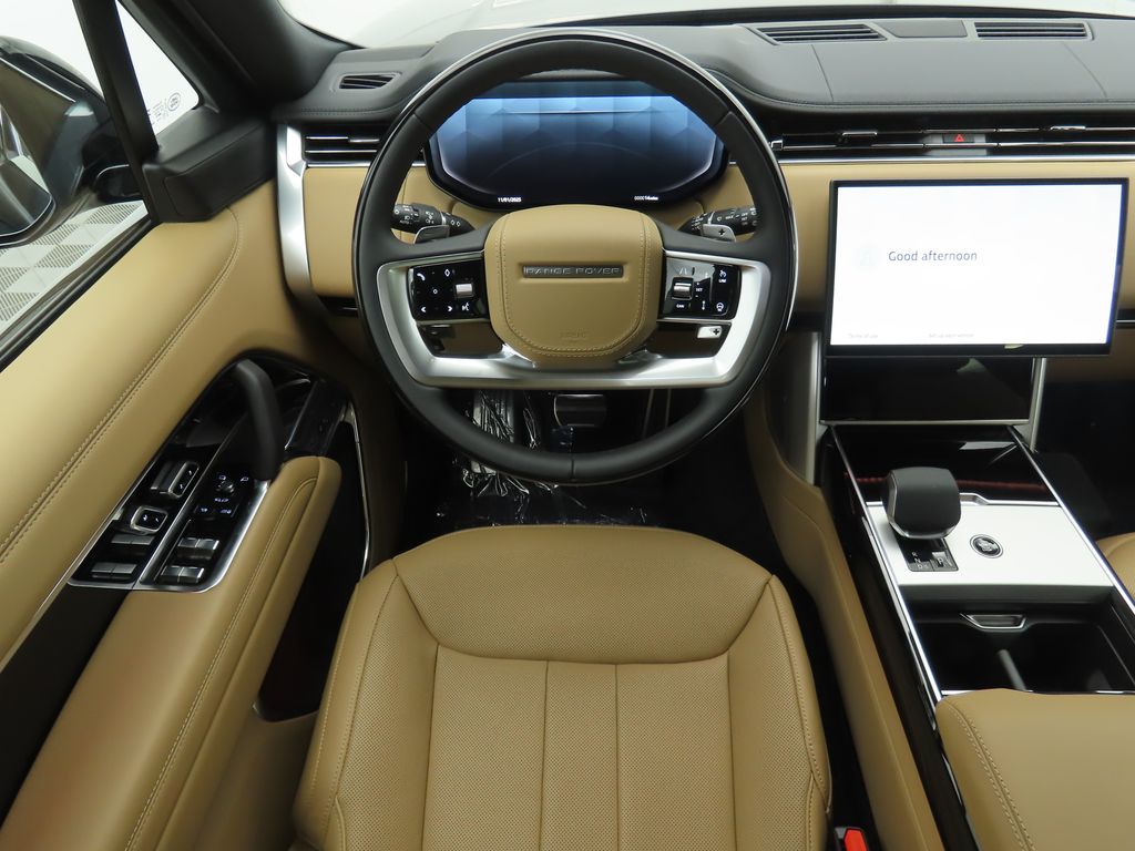 Thumbnail: 2025 Land Rover Range Rover - 10