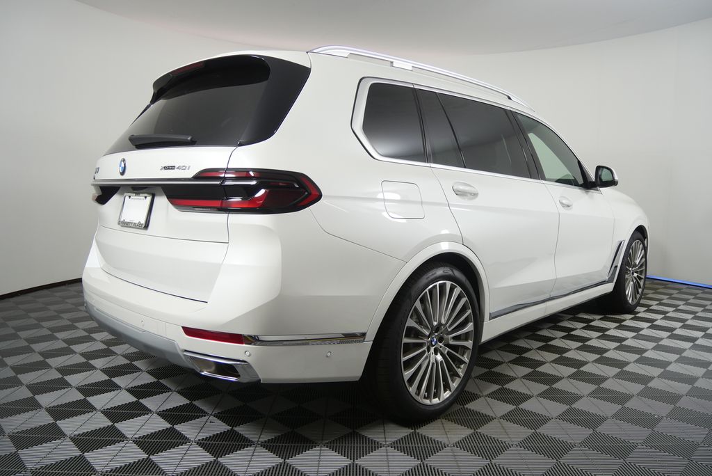 Thumbnail: 2026 BMW X7 - 3