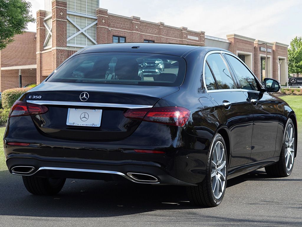 Thumbnail: 2022 Mercedes-Benz E-Class - 6