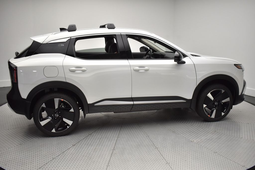 Thumbnail: 2026 Nissan Kicks - 4