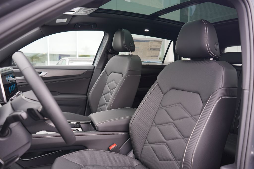 2025 Volkswagen Atlas SE 7