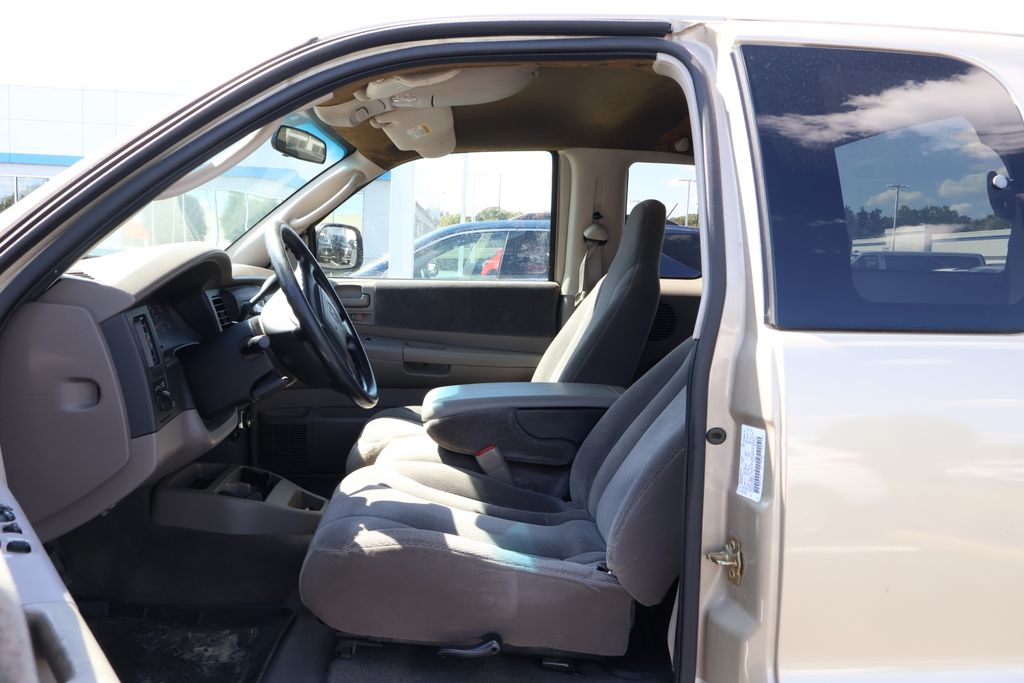 Thumbnail: 2002 Dodge Dakota - 12