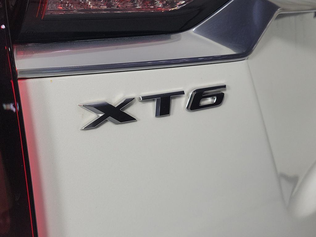 2023 Cadillac XT6 Premium Luxury - 6