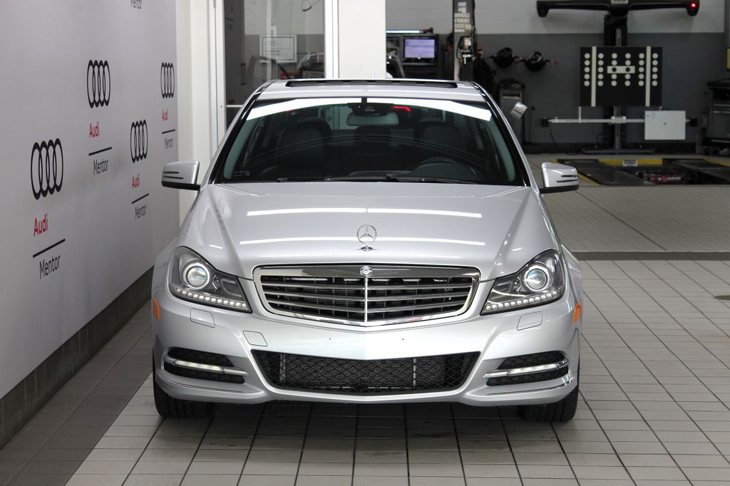 Thumbnail: 2012 Mercedes-Benz C-Class - 9