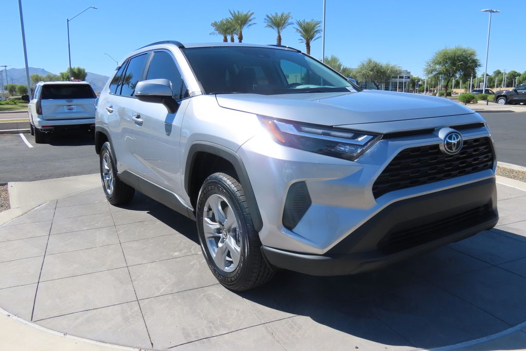 Thumbnail: 2025 Toyota RAV4 - 3