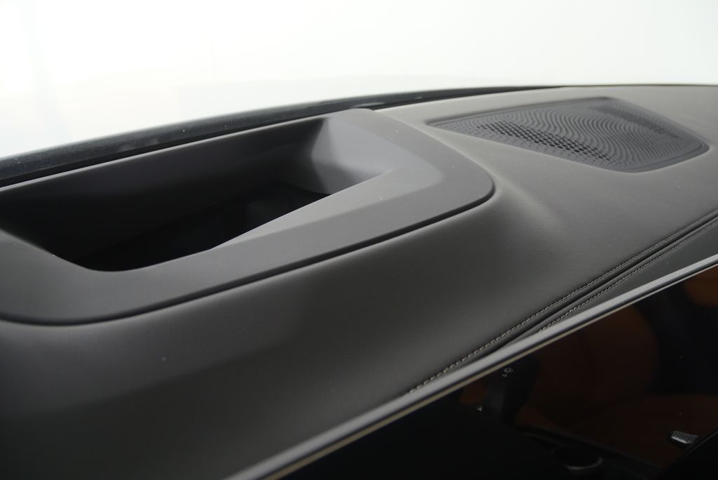 Thumbnail: 2026 BMW X5 - 17