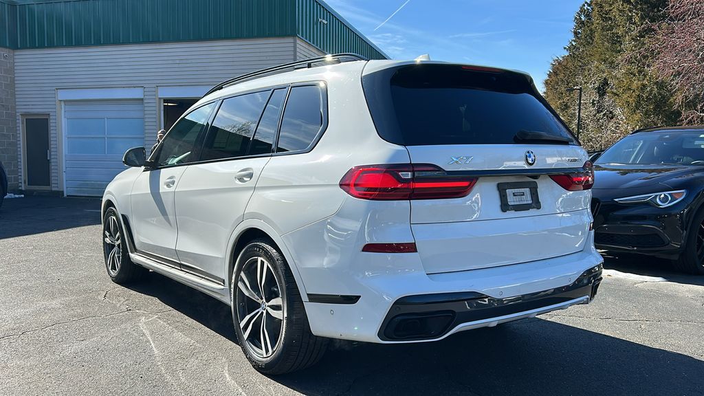 2022 BMW X7 xDrive40i 4