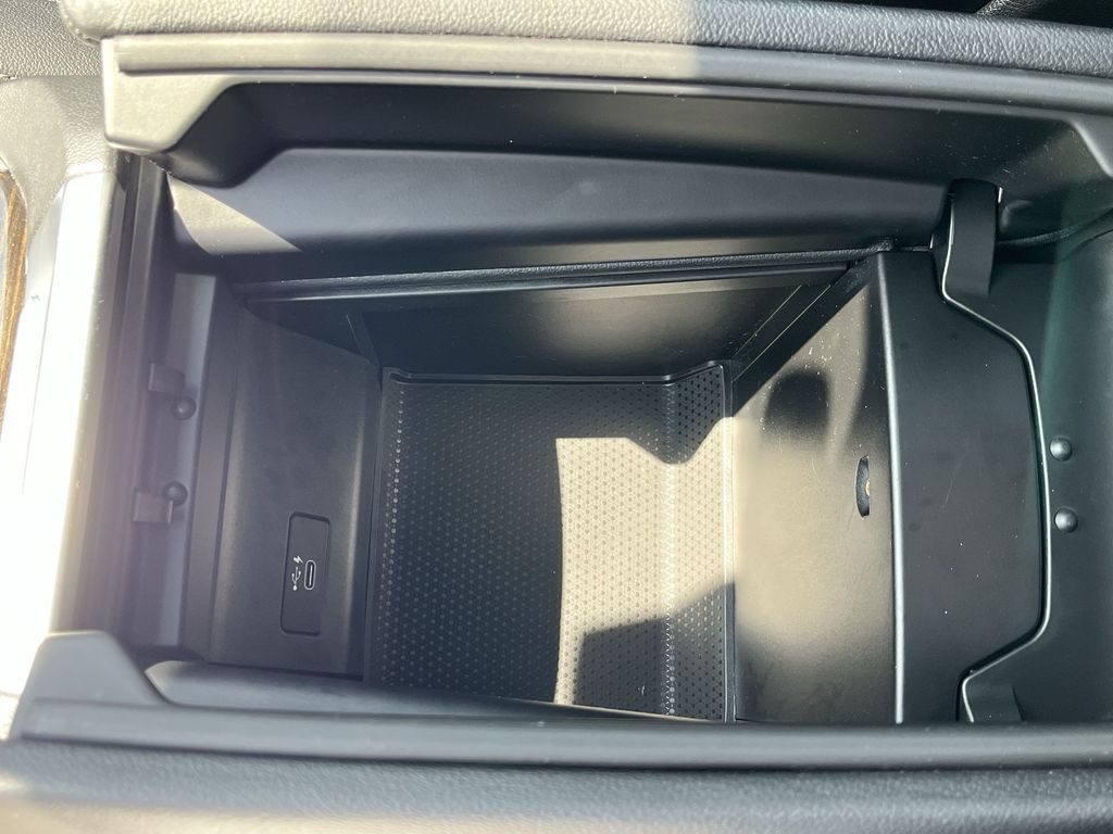 Thumbnail: 2020 BMW X5 - 21