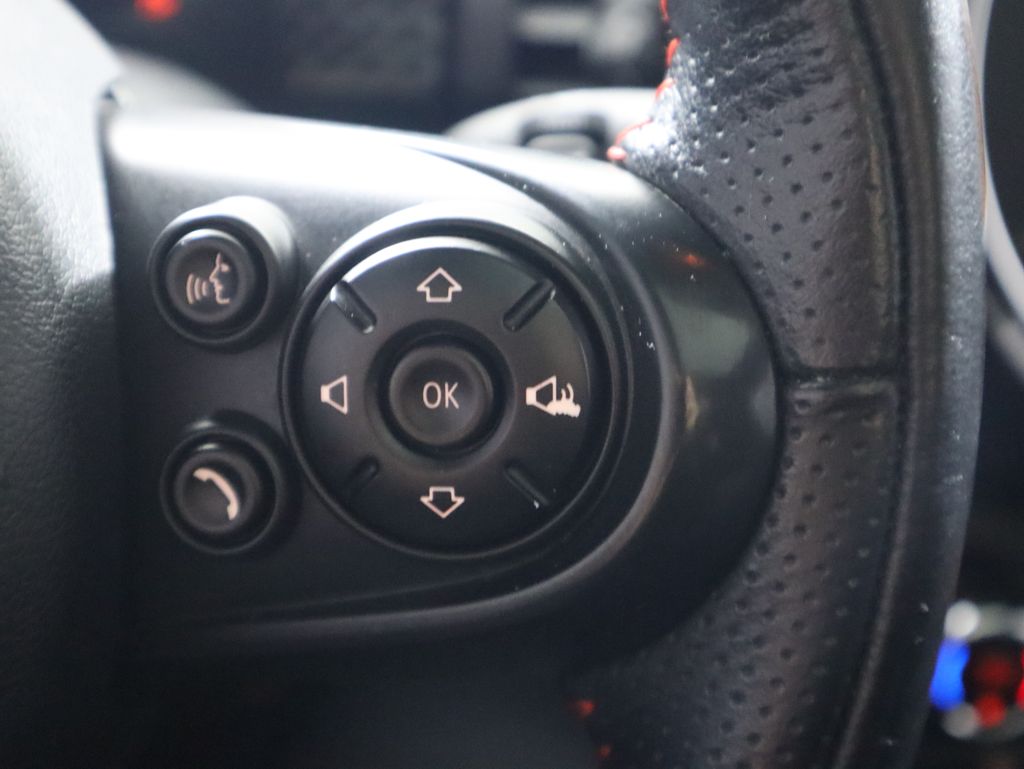 Thumbnail: 2015 MINI Cooper - 12