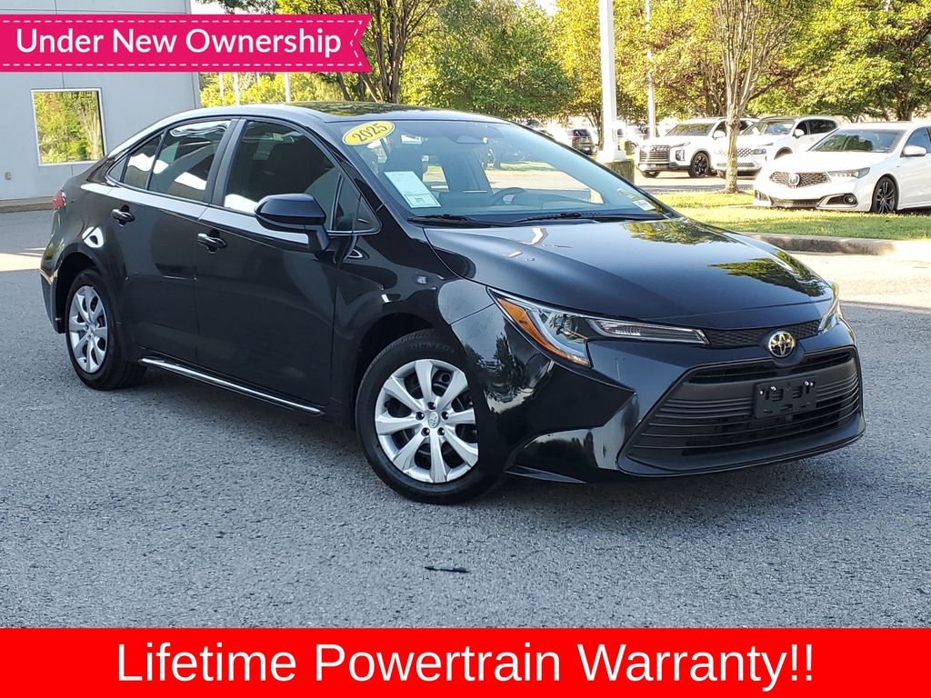  2025 Toyota Corolla LE FWD   