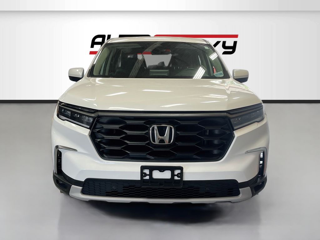 Used 2025 White Honda EX-L image 2