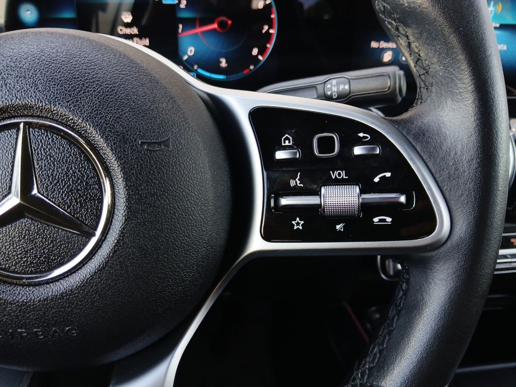 Used Car 2021 Mercedes-benz Glb  Glb 250 For Sale Under $25,000 In Austin, Texas