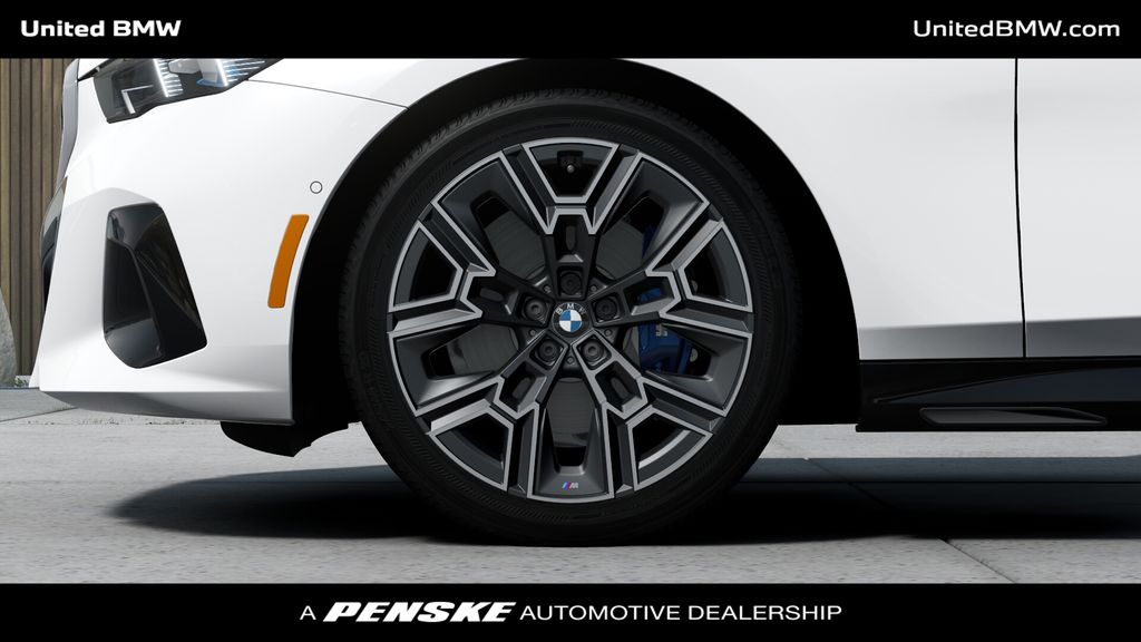 Thumbnail: 2026 BMW 5 Series - 7