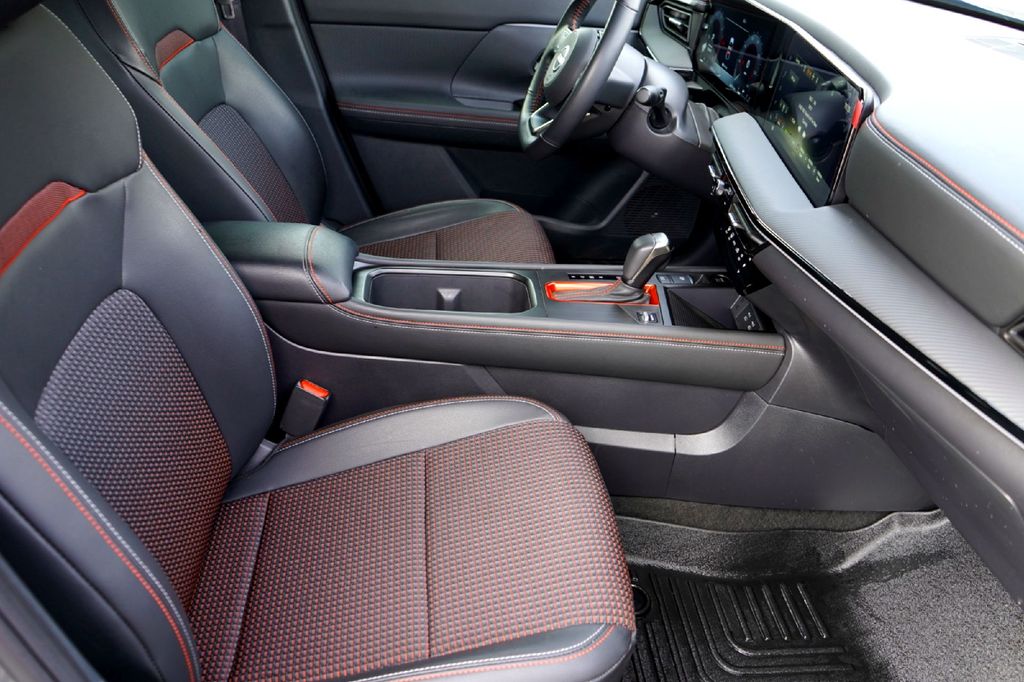 Used Car 2025 Nissan Kicks  Sr For Sale Under $25,000 In Taylor, Texas