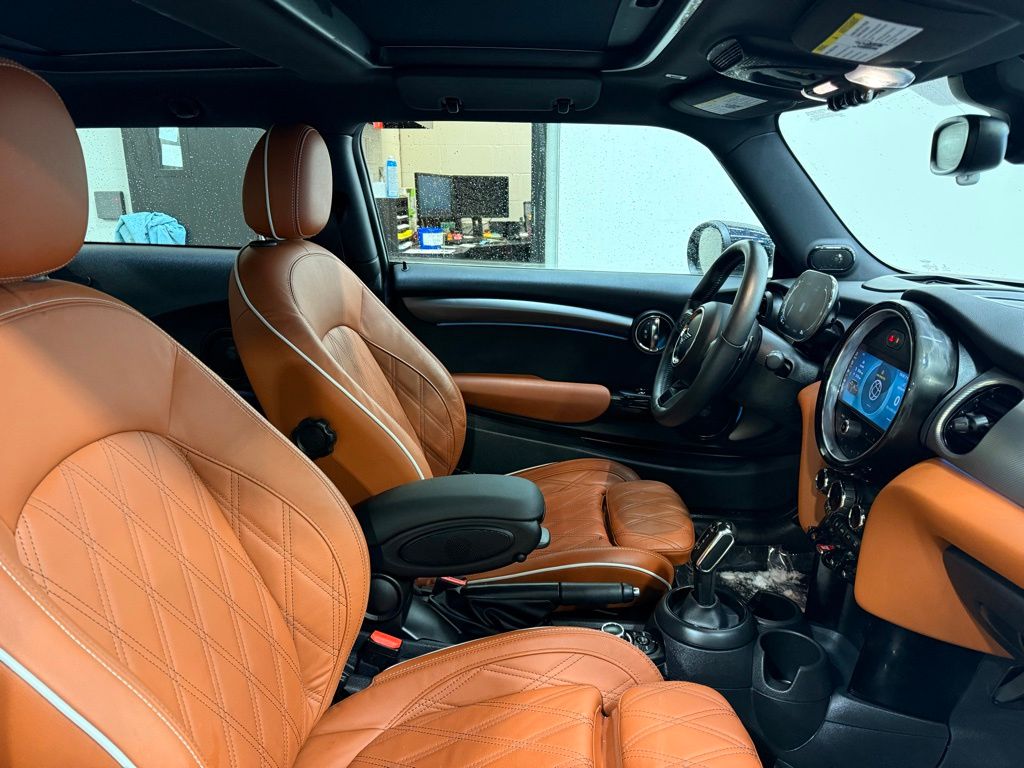 Thumbnail: 2023 MINI Cooper - 24