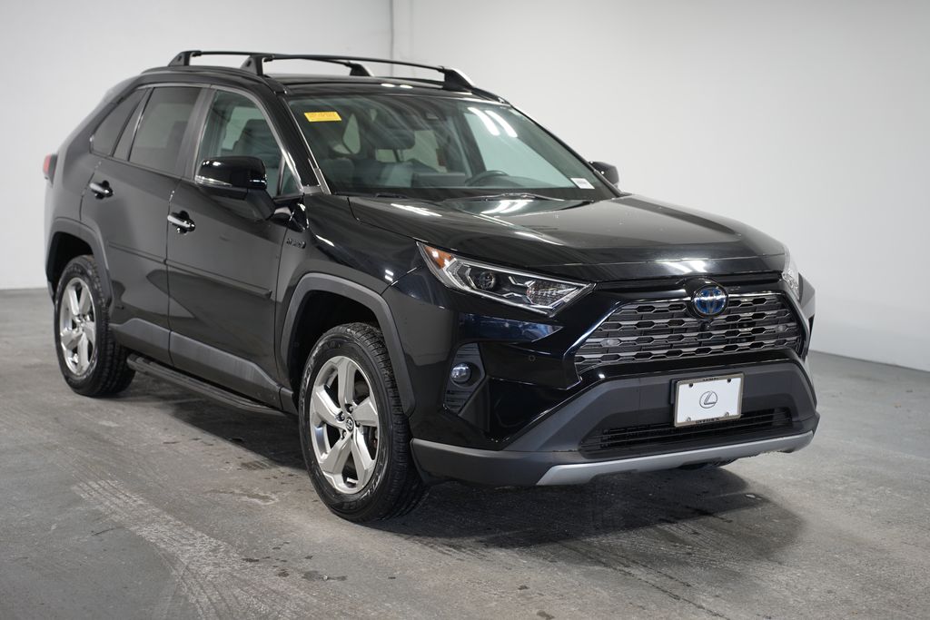 2020 Toyota RAV4 Limited 3