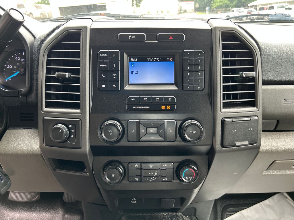 2021 Oxford White Ford Super Duty F-250 SRW XL 4X4 Truck