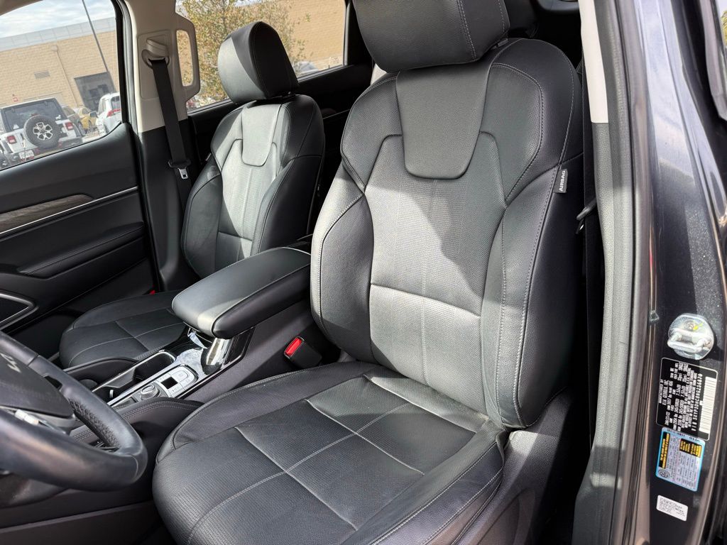 Thumbnail: 2022 Kia Telluride - 13