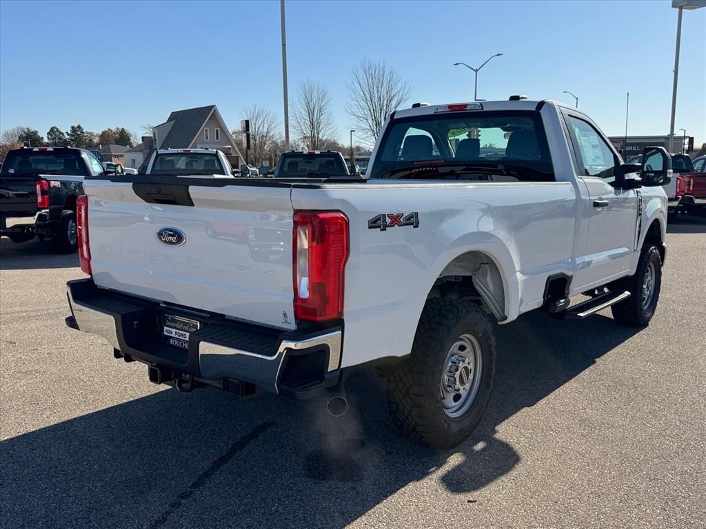 New 2026 Oxford White Ford XL image 4