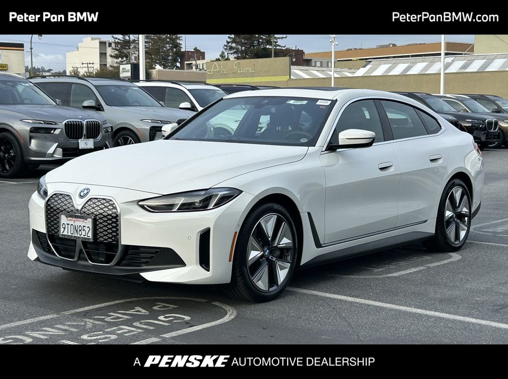 Thumbnail: 2025 BMW i4 - 1