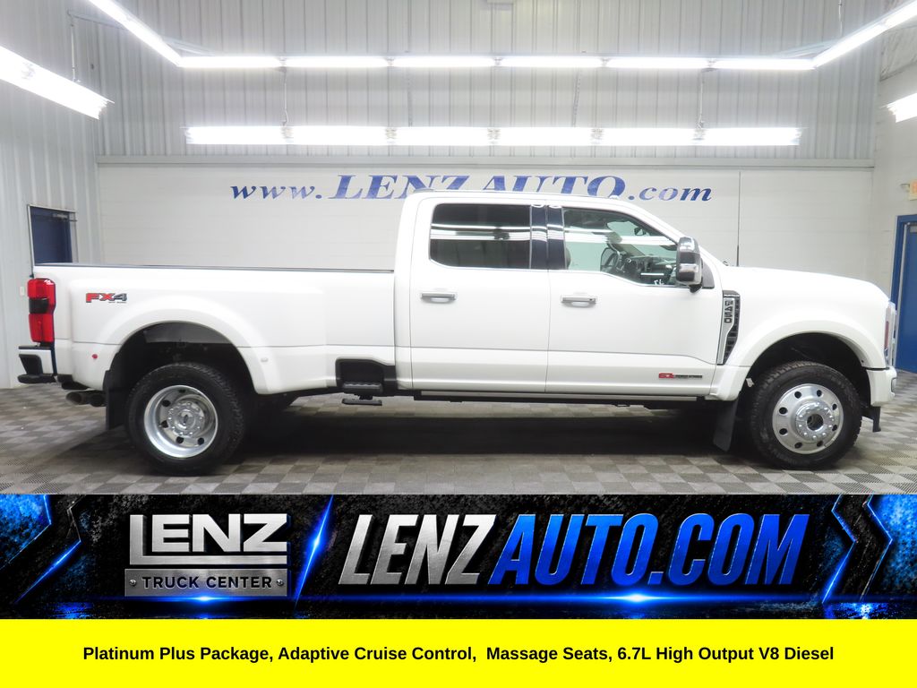  2025 Ford F-450 Super Duty Platinum Crew Cab LB DRW 4WD   