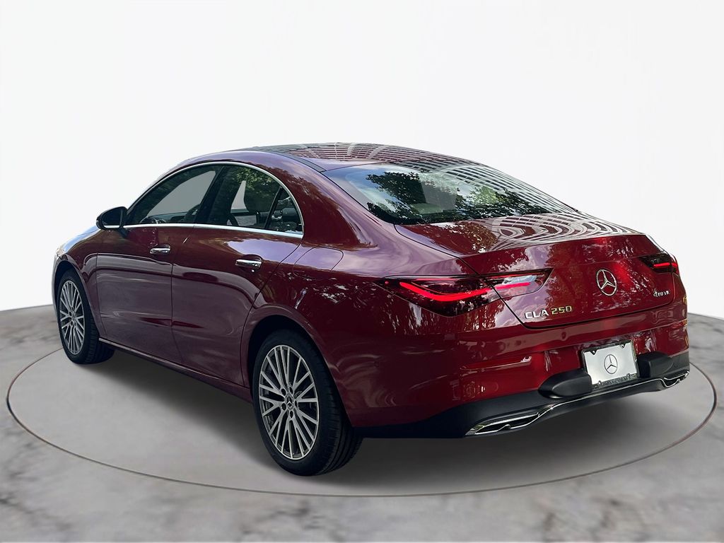 2025 Mercedes-Benz CLA 250 4