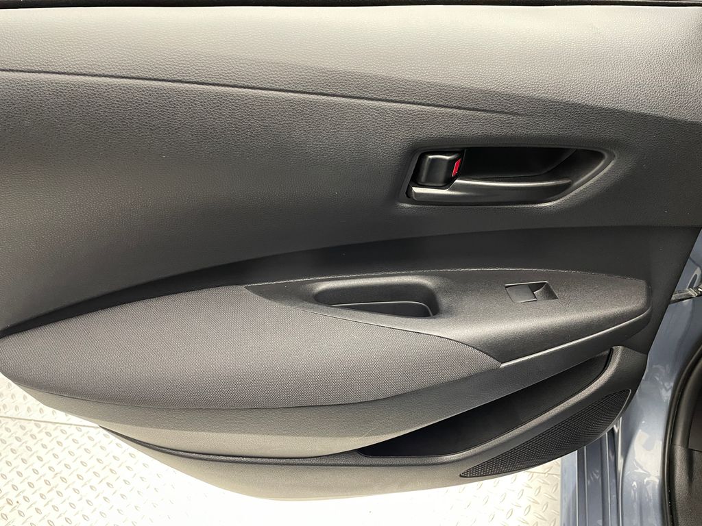 Thumbnail: 2025 Toyota Corolla - 32