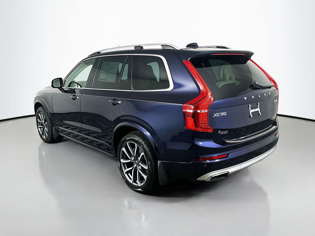 Used 2019 Blue Volvo T6 Momentum image 5