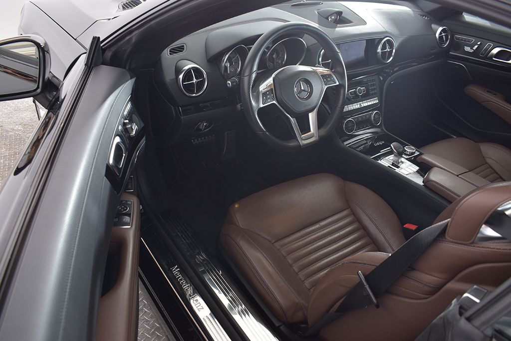 Thumbnail: 2016 Mercedes-Benz SL-Class - 14