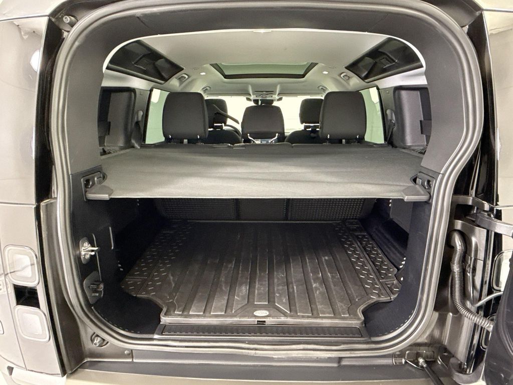 Thumbnail: 2026 Land Rover Defender - 27